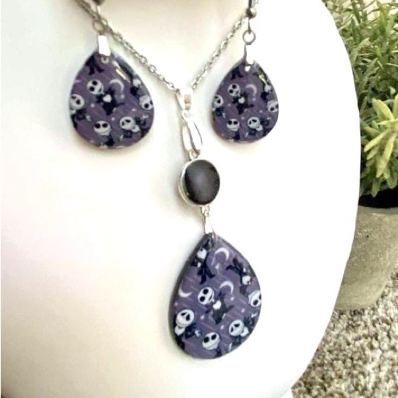 Handmade Resin Jewelry Set – Halloween Jack Skeleton Inspired 3 Piece Set - Picture 4 of 4